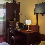 Kyriad Bordeaux 3* Lormont