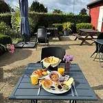 Kyriad Bordeaux Hotel Lormont