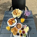 Kyriad Bordeaux 3*
