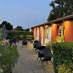 Kyriad Bordeaux Otel Lormont