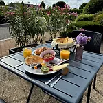 Kyriad Bordeaux 3*