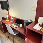 Hotel Kyriad Bordeaux 3*