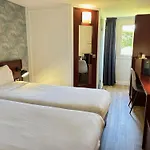 Kyriad Bordeaux Lormont