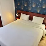 Kyriad Bordeaux Hotel Lormont