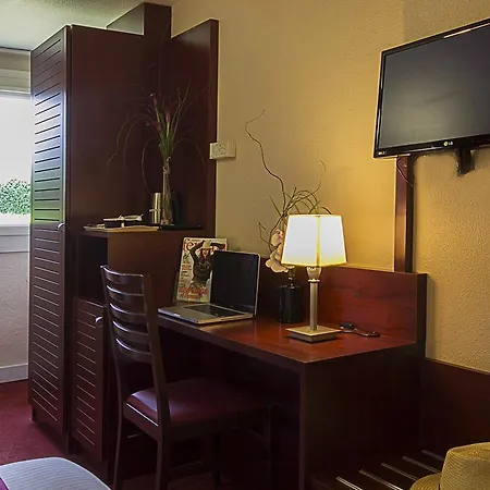 Kyriad Bordeaux 3* Lormont