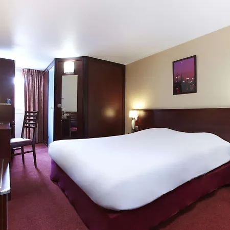 Kyriad Bordeaux 3* Lormont