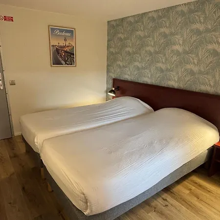 Kyriad Bordeaux 3* Lormont