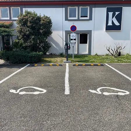 Kyriad Bordeaux 3* Lormont