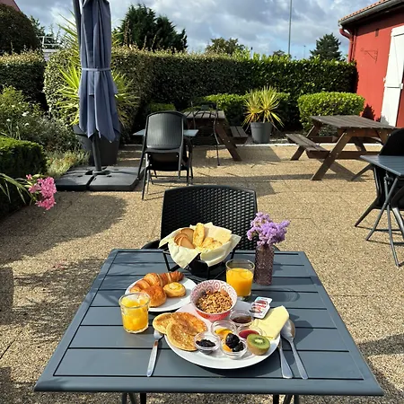 Kyriad Bordeaux Ξενοδοχείο Lormont