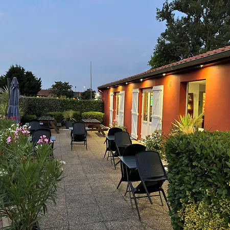 Kyriad Bordeaux Szálloda Lormont