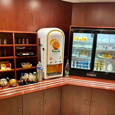 Kyriad Bordeaux 3* Lormont