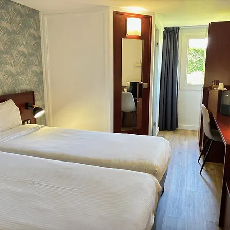 Kyriad Bordeaux Lormont