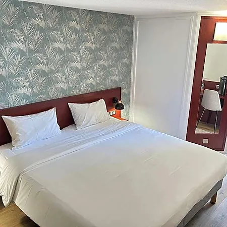 Kyriad Bordeaux Hotel 3*