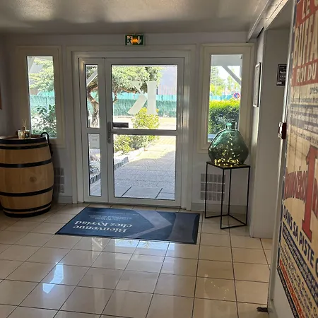 Kyriad Bordeaux 3* Lormont
