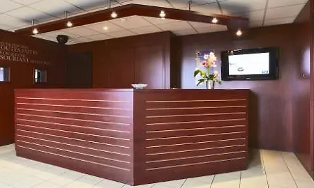 Kyriad Bordeaux 3*
