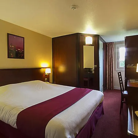 Kyriad Bordeaux Lormont