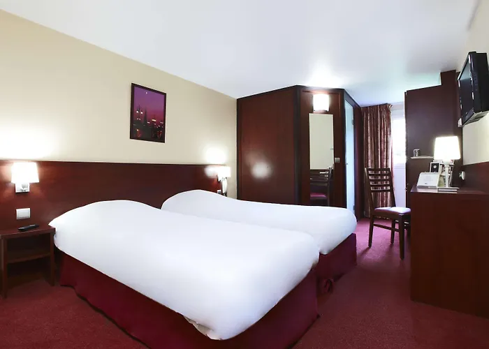 Kyriad Bordeaux 3* Lormont