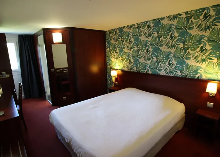 Kyriad Bordeaux Lormont