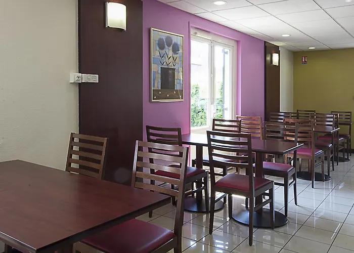 Kyriad Bordeaux Hotel