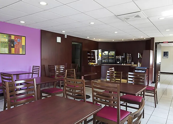 Kyriad Bordeaux Hotel Lormont