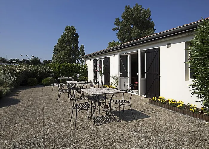 Kyriad Bordeaux Lormont