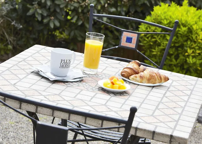 Kyriad Bordeaux Hotel