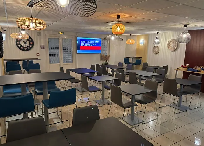 Hotel Kyriad Bordeaux 3*