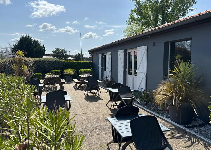 Hotel Kyriad Bordeaux 3*