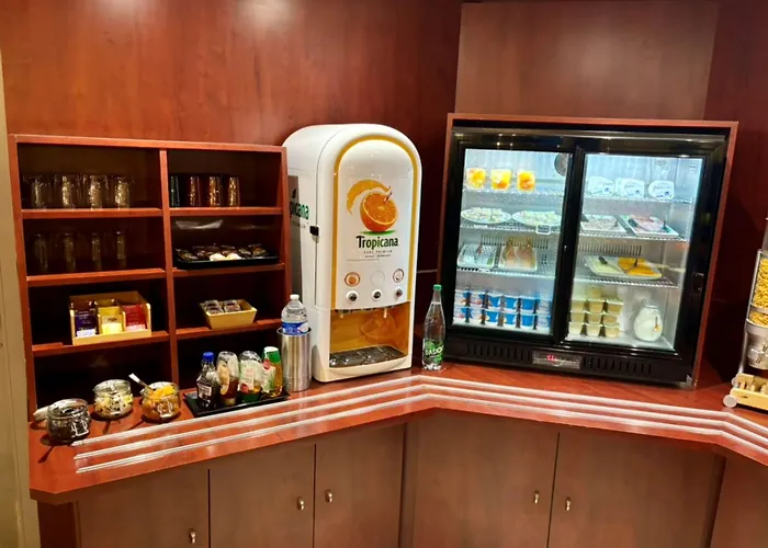 Kyriad Bordeaux 3* Lormont