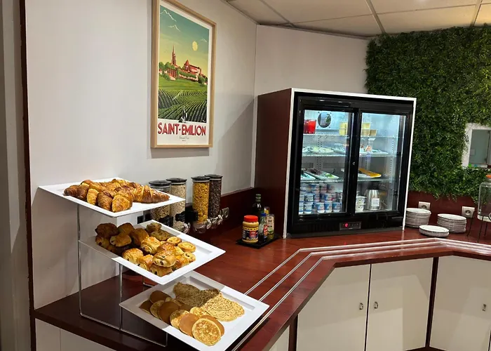 Kyriad Bordeaux 3* Lormont